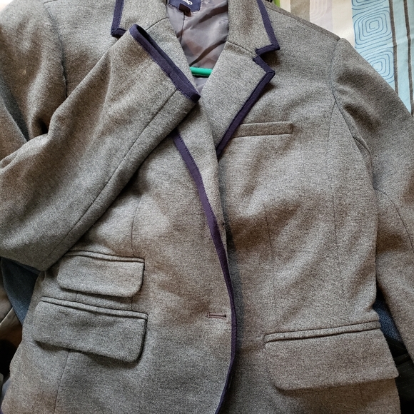 Blazer - Picture 5 of 5